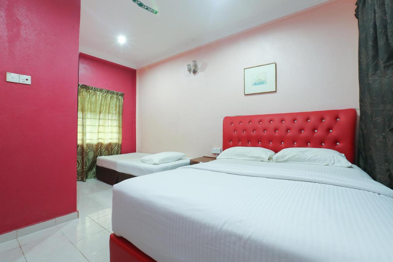 Oyo 89892 Hotel Jeli Inn Exterior foto