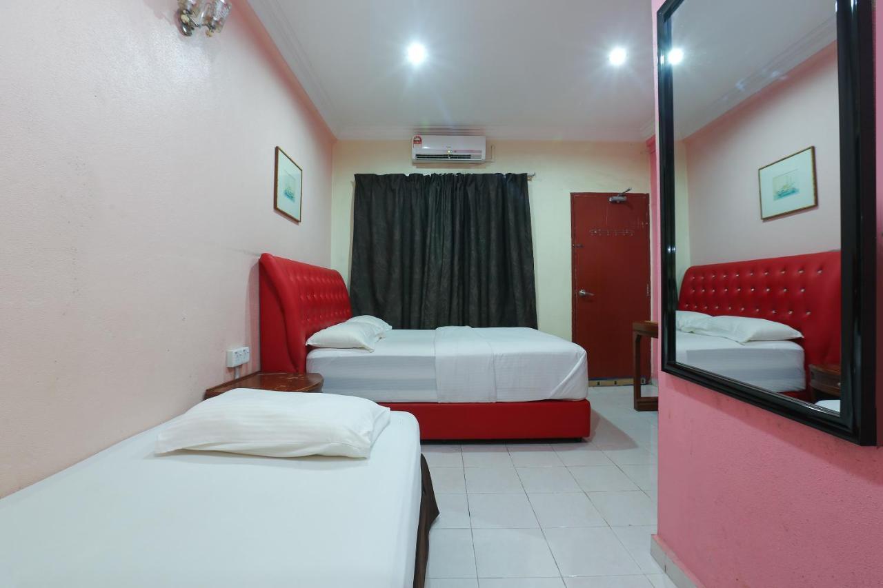 Oyo 89892 Hotel Jeli Inn Exterior foto